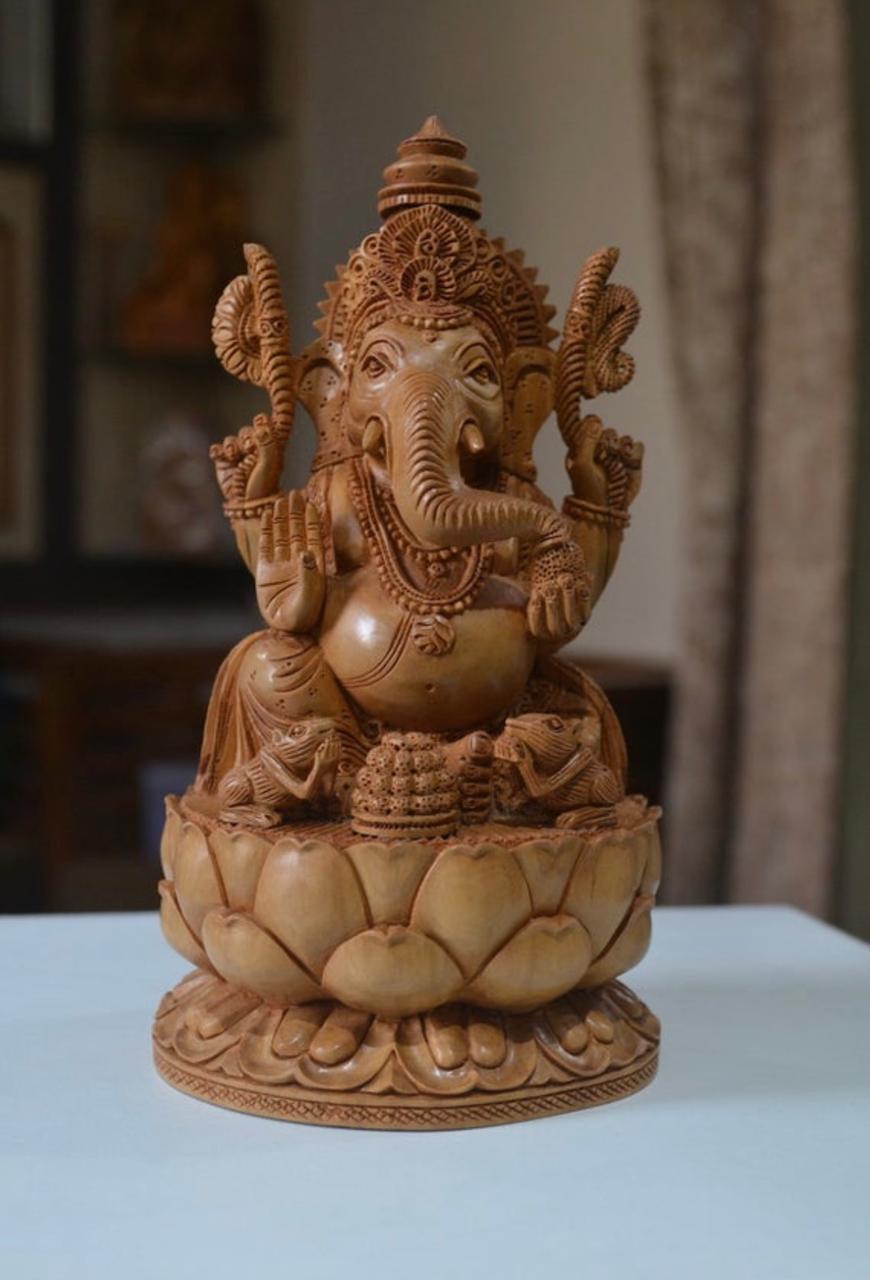 Maha mantra murti hand carved wooden