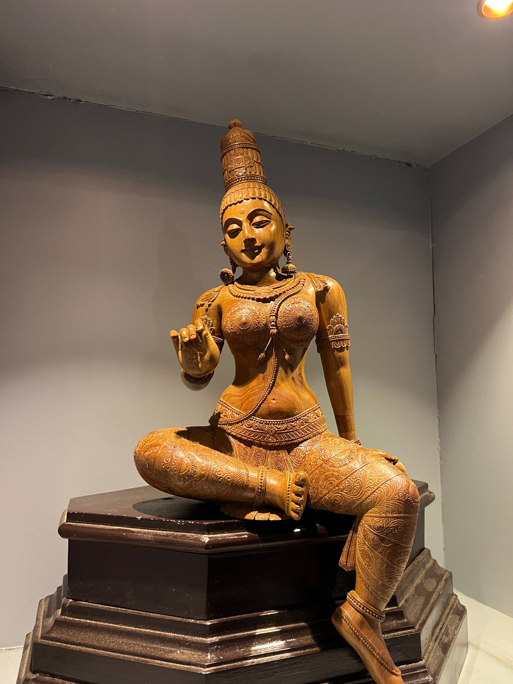 Sandalwood scupture of Devi Uma as Bhogashakti - Malji Arts