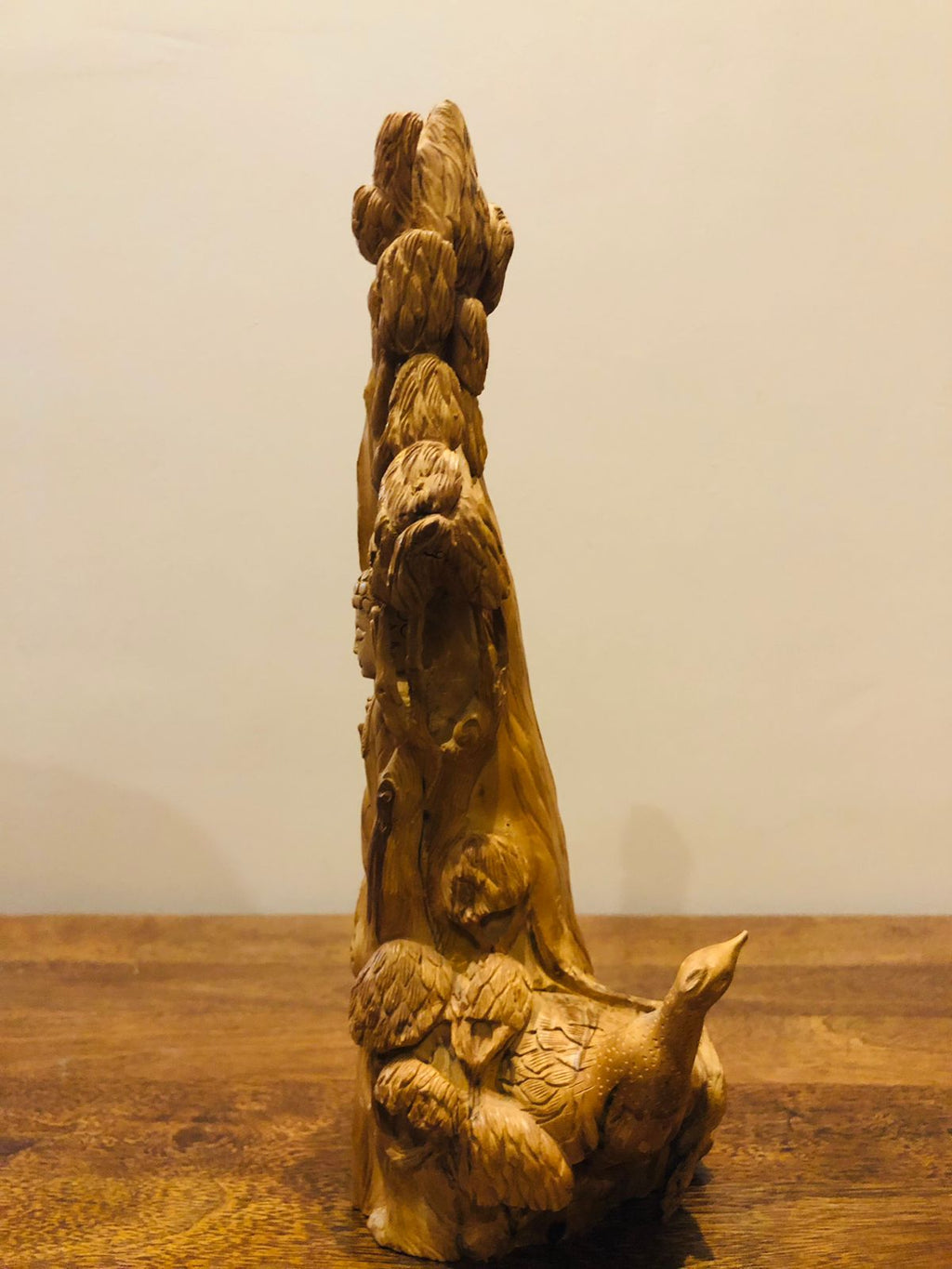 Sandalwood root carving