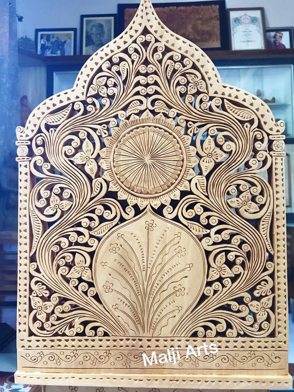 Wooden Fine Carved Ganesha with Jali Work - Arts99 - Online Art Gallery