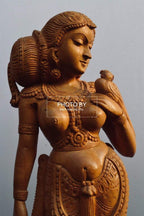Wooden Royal Antique Standing Indian Lady Statue - Arts99 - Online Art Gallery